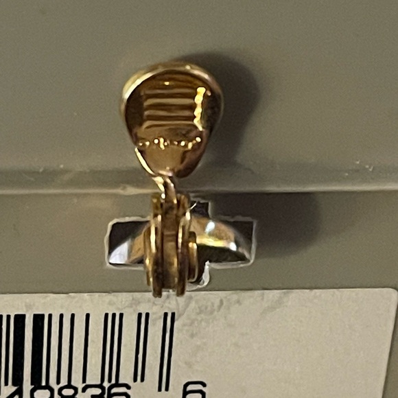 Vintage Monet Luxury Clip Earrings Top Colors Gold White Natural - Picture 4 of 5